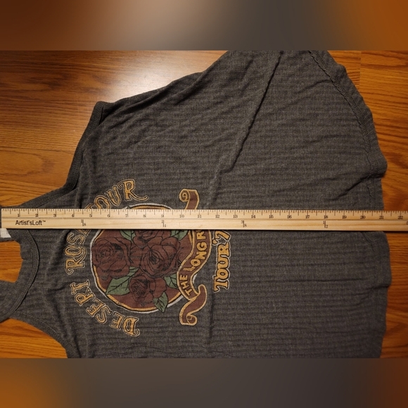 Taylor & Sage Women's Flowy Graphic Tank Top Gray Sz S Desert Rose Tour 79' - Picture 3 of 10